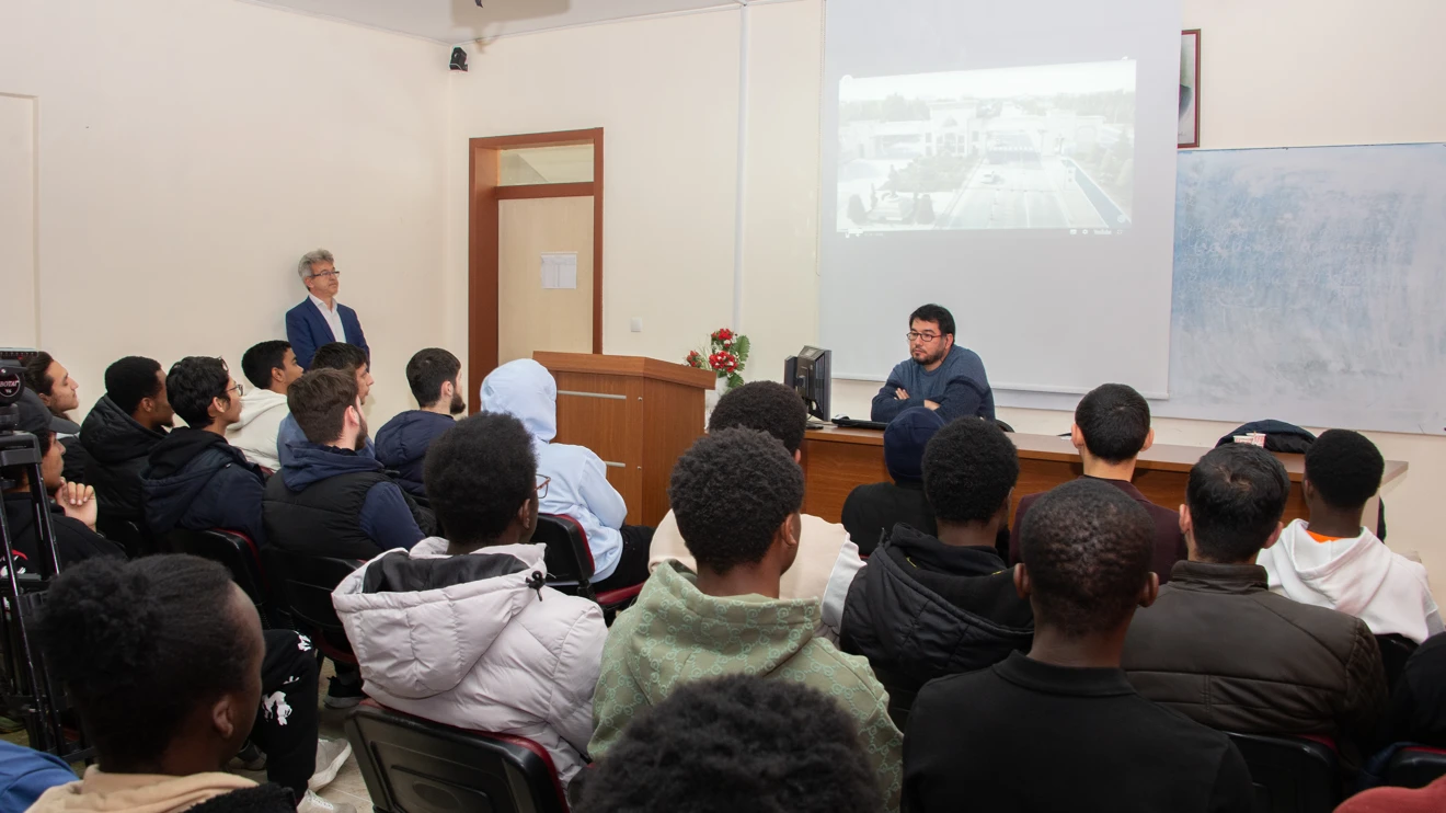 Uluslararası lise öğrencileri Selçuk Üniversitesindeydi